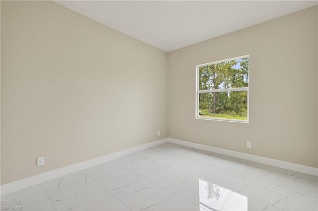 937 Asther ST E, Lehigh Acres, FL 33974