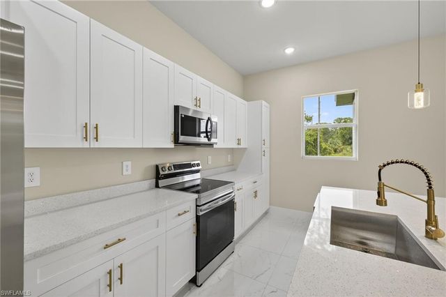 937 Asther ST E, Lehigh Acres, FL 33974