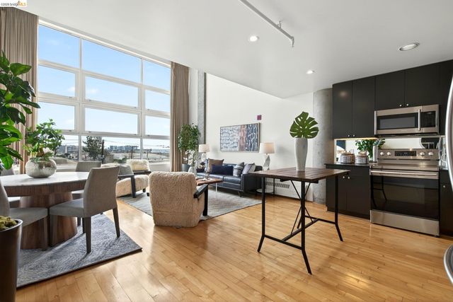 311 Oak St 520, Oakland, CA 94607