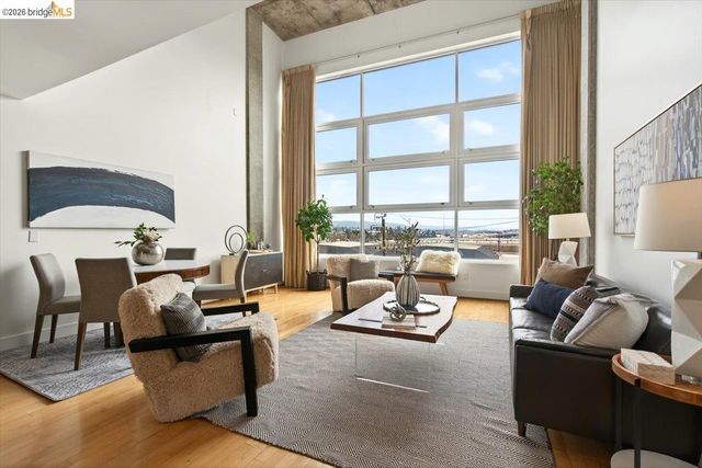 311 Oak St 520, Oakland, CA 94607