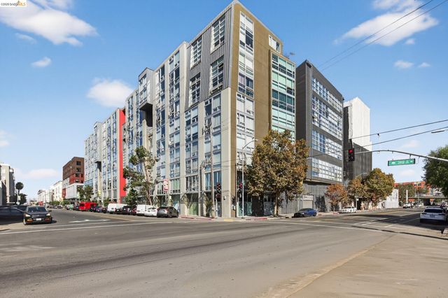 311 Oak St 520, Oakland, CA 94607