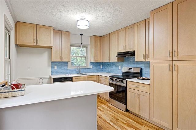 511 Kay Road, Woodstock, GA 30188