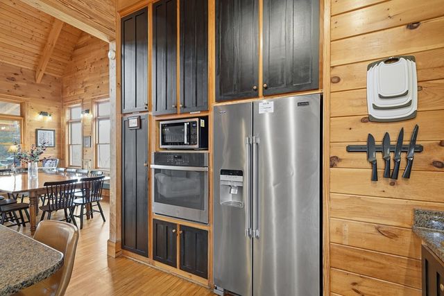 153 Riverview Circle, Blue Ridge, GA 30513