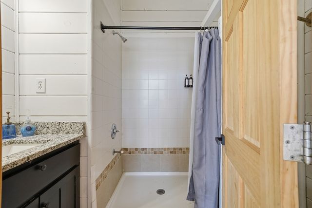 153 Riverview Circle, Blue Ridge, GA 30513