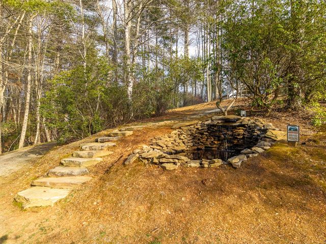 153 Riverview Circle, Blue Ridge, GA 30513