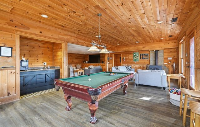 153 Riverview Circle, Blue Ridge, GA 30513