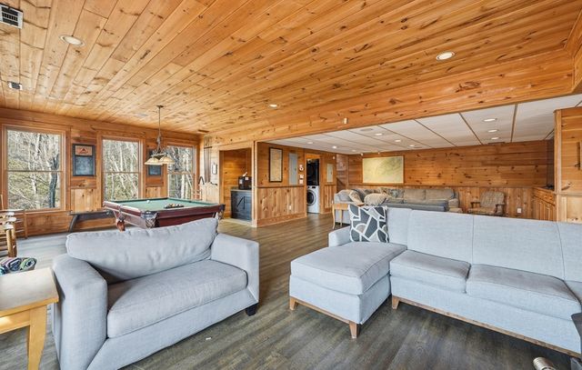 153 Riverview Circle, Blue Ridge, GA 30513