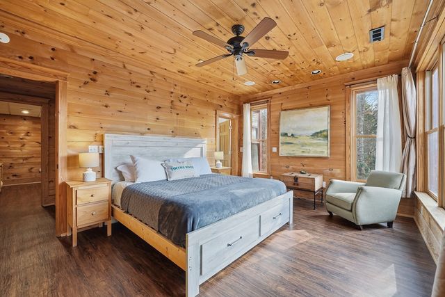 153 Riverview Circle, Blue Ridge, GA 30513