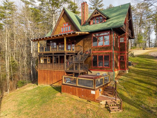 153 Riverview Circle, Blue Ridge, GA 30513