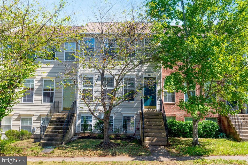 6427 MCCOY, Centreville, VA 20121