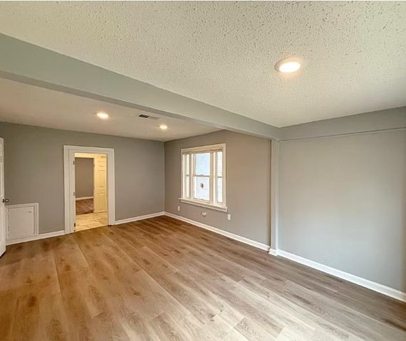 2974 WAVERLY AVE, Memphis, TN 38111