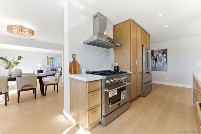 6016 Wenrich Pl, San Diego, CA 92120