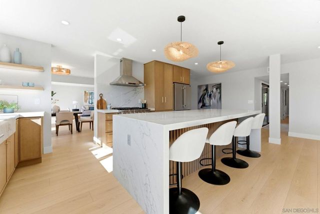 6016 Wenrich Pl, San Diego, CA 92120