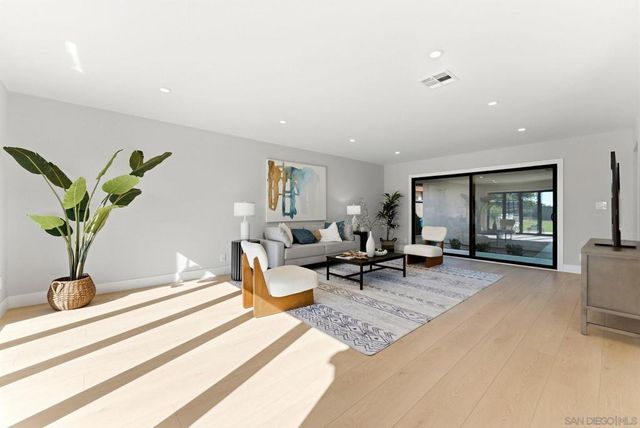 6016 Wenrich Pl, San Diego, CA 92120