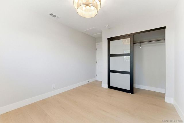 6016 Wenrich Pl, San Diego, CA 92120
