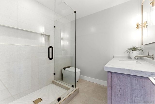 6016 Wenrich Pl, San Diego, CA 92120