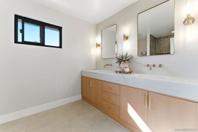 6016 Wenrich Pl, San Diego, CA 92120