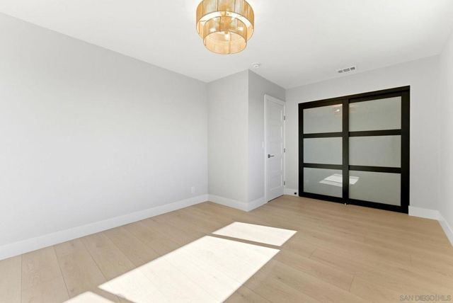 6016 Wenrich Pl, San Diego, CA 92120