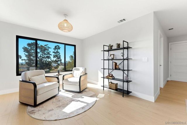 6016 Wenrich Pl, San Diego, CA 92120