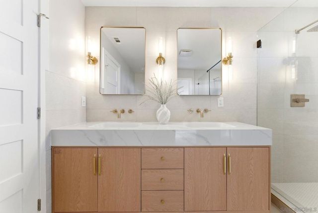 6016 Wenrich Pl, San Diego, CA 92120