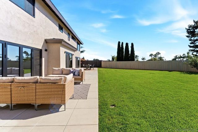 6016 Wenrich Pl, San Diego, CA 92120