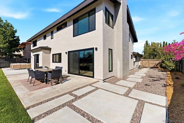 6016 Wenrich Pl, San Diego, CA 92120