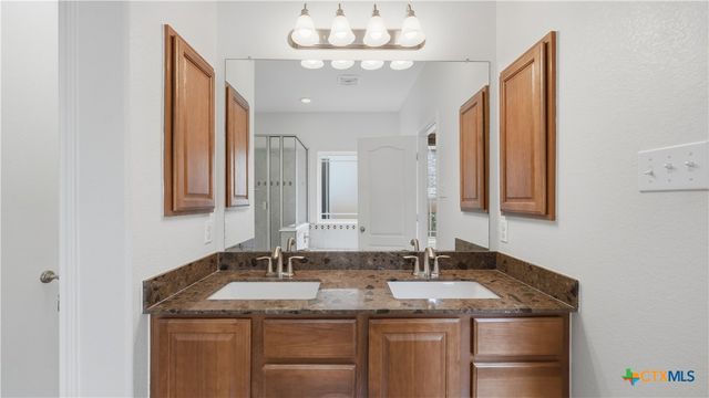 201 Sky Springs Pass, San Marcos, TX 78666