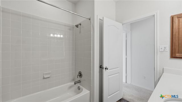 201 Sky Springs Pass, San Marcos, TX 78666