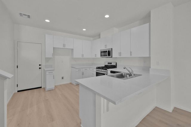 28216 Molasses Court, Valley Center, CA 92082