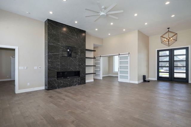 208 N Glengary Drive, Nixa, MO 65714