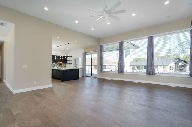 208 N Glengary Drive, Nixa, MO 65714