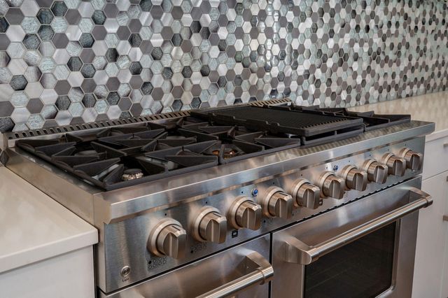 208 N Glengary Drive, Nixa, MO 65714