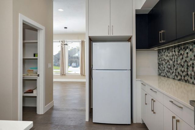 208 N Glengary Drive, Nixa, MO 65714