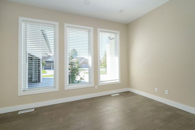 208 N Glengary Drive, Nixa, MO 65714