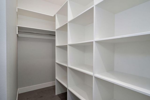 208 N Glengary Drive, Nixa, MO 65714