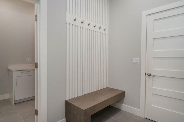 208 N Glengary Drive, Nixa, MO 65714