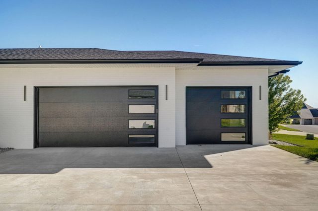 208 N Glengary Drive, Nixa, MO 65714