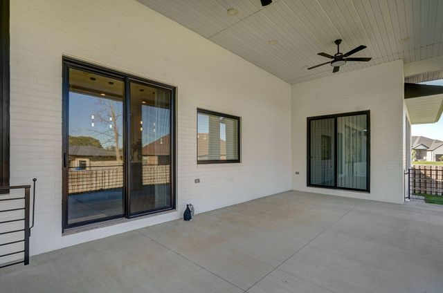 208 N Glengary Drive, Nixa, MO 65714