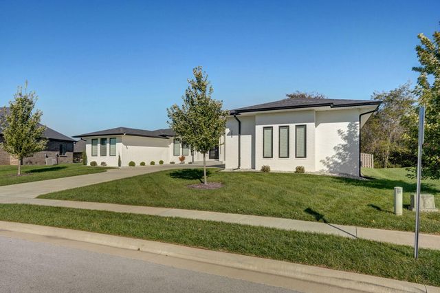 208 N Glengary Drive, Nixa, MO 65714