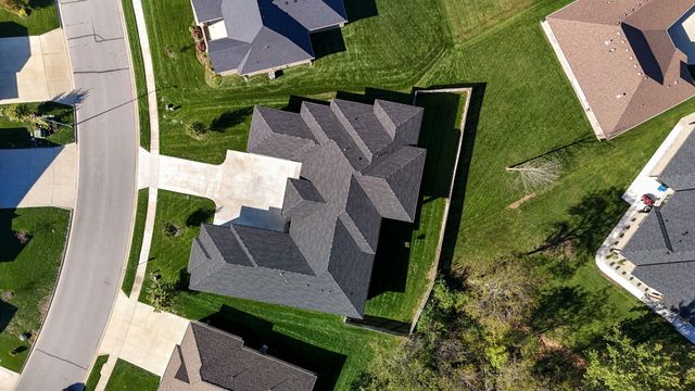 208 N Glengary Drive, Nixa, MO 65714