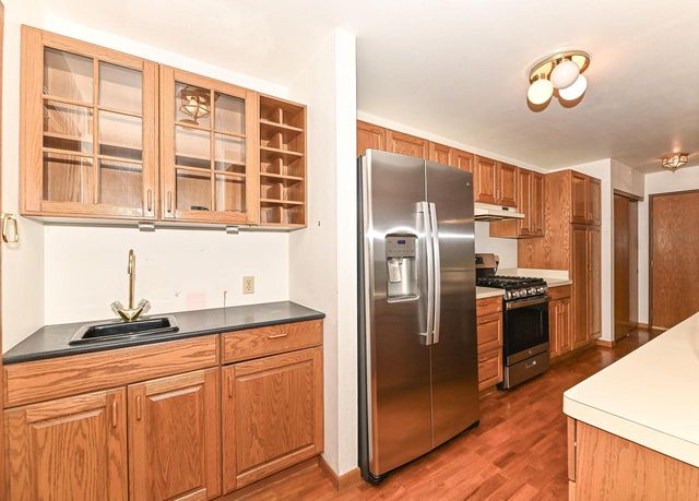 13526 W Fountain COURT, New Berlin, WI 53151