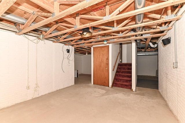 13526 W Fountain COURT, New Berlin, WI 53151