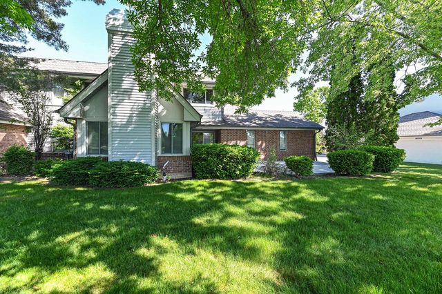 13526 W Fountain COURT, New Berlin, WI 53151