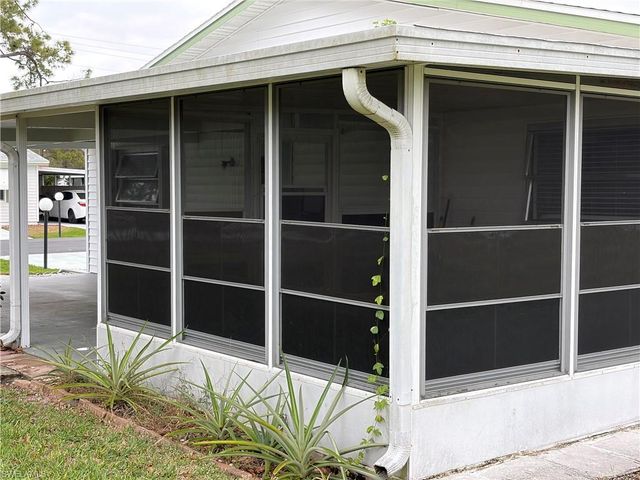 12 Desert Candle CIR, Lehigh Acres, FL 33936