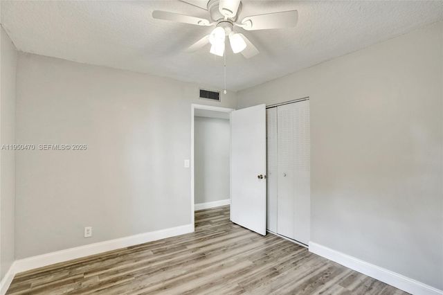 9451 Live Oak Pl 102, Davie, FL 33324