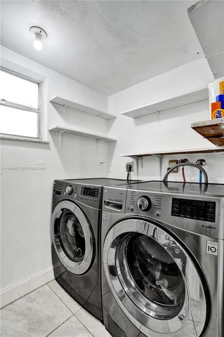 9451 Live Oak Pl 102, Davie, FL 33324