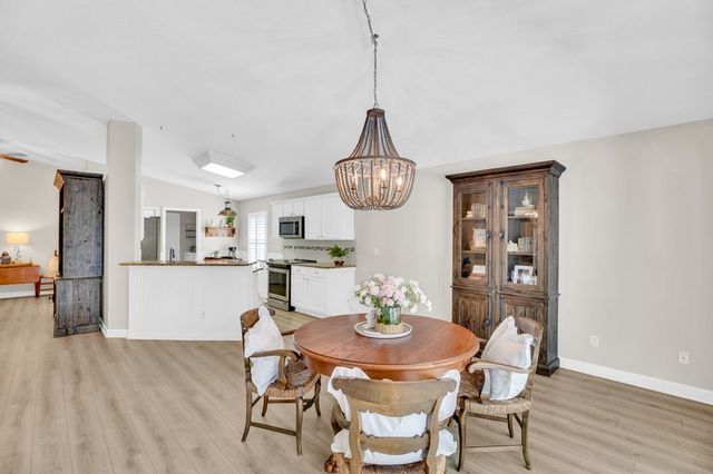 589 Willow Court, Sebastian, FL 32958
