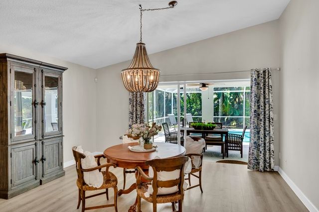 589 Willow Court, Sebastian, FL 32958