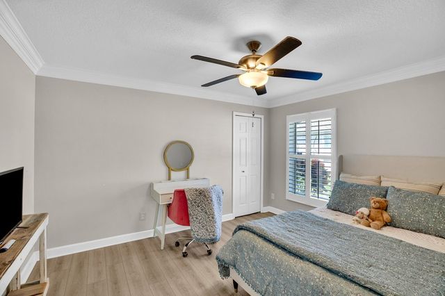 589 Willow Court, Sebastian, FL 32958
