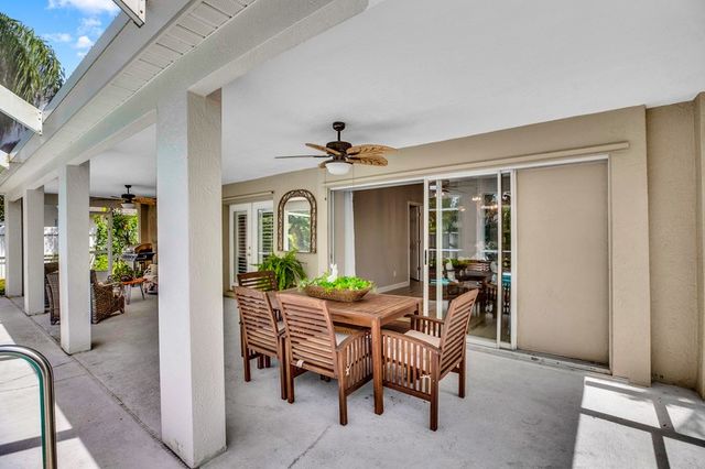 589 Willow Court, Sebastian, FL 32958
